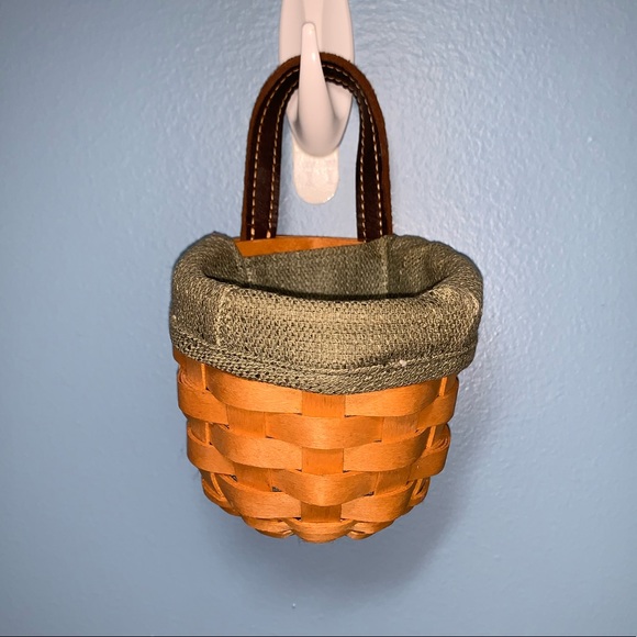 Longaberger Other - Longaberger Round Hanging Basket Dated 2001